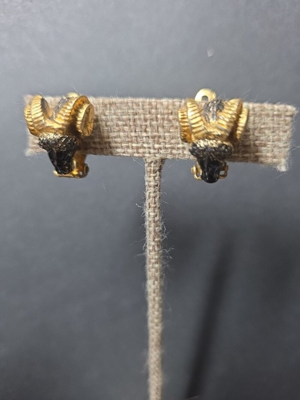 Vintage David Hill Rams Head Clip On Earrings